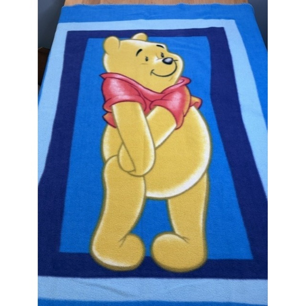 Disney Winnie the Pooh Fleece Blanket Kids Blue 46x40 Good Soft Graphic Throw